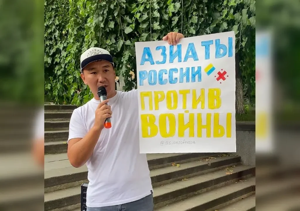 Основатель медиа «Азиаты России» Василий Матенов. Источник: фото из личного архива.