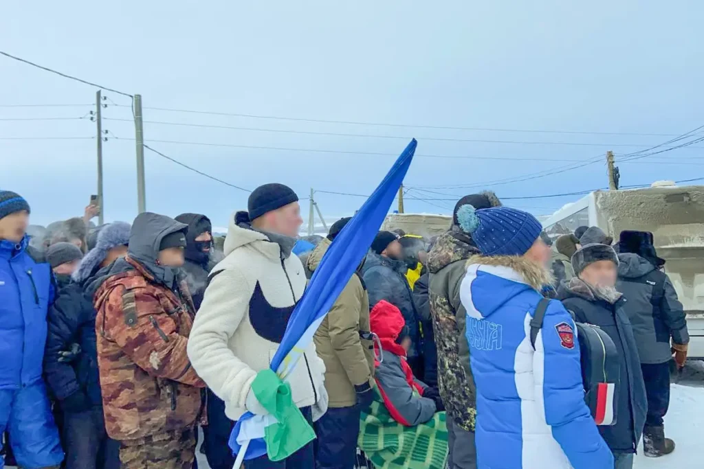Протесты в день оглашения обвинительного приговора Фаилю Алсынову в Баймакском районном суде 17 января, Башкортостан. Фото: специальный корреспондент «Верстки».