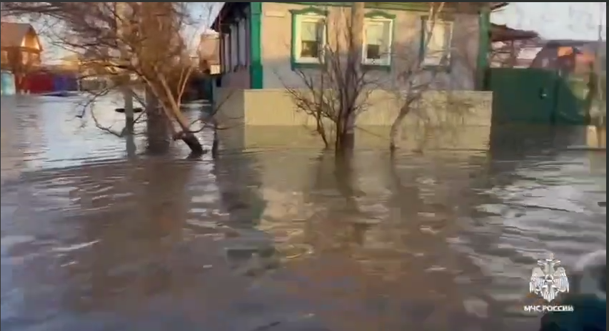Прорыв дамбы в Оренбургской области 